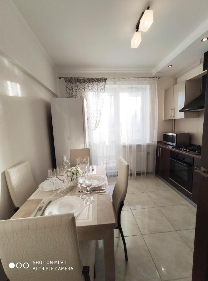 Comfort Apartments - Bright Family Suite Grodno Extérieur photo